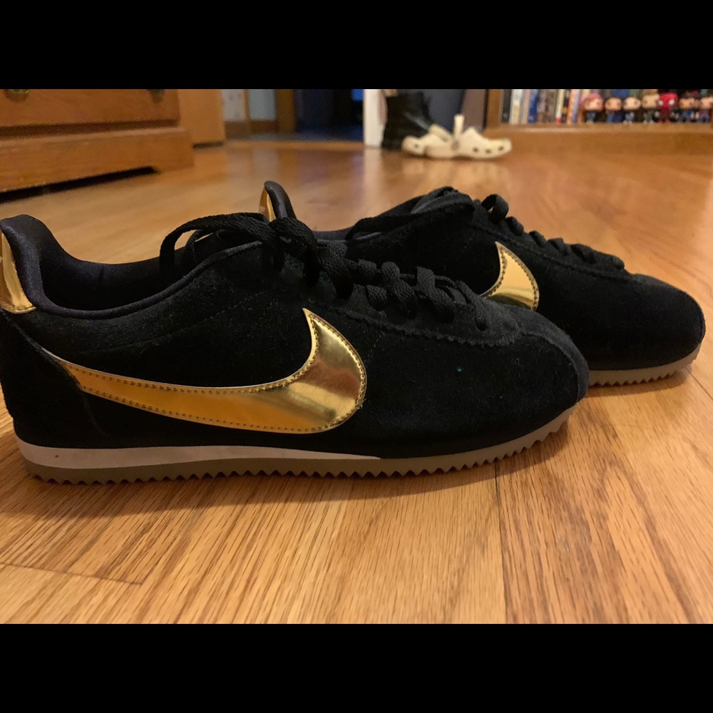 Nike size 8.5